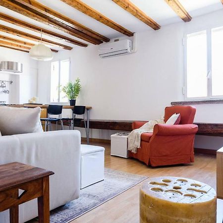 ميلان Altido Cozy Apt For 4 Close To Basilica Di Sant'Ambrogio المظهر الخارجي الصورة