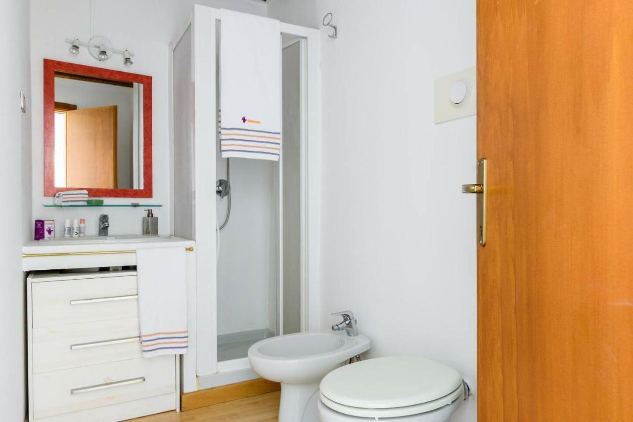 ميلان Altido Cozy Apt For 4 Close To Basilica Di Sant'Ambrogio المظهر الخارجي الصورة